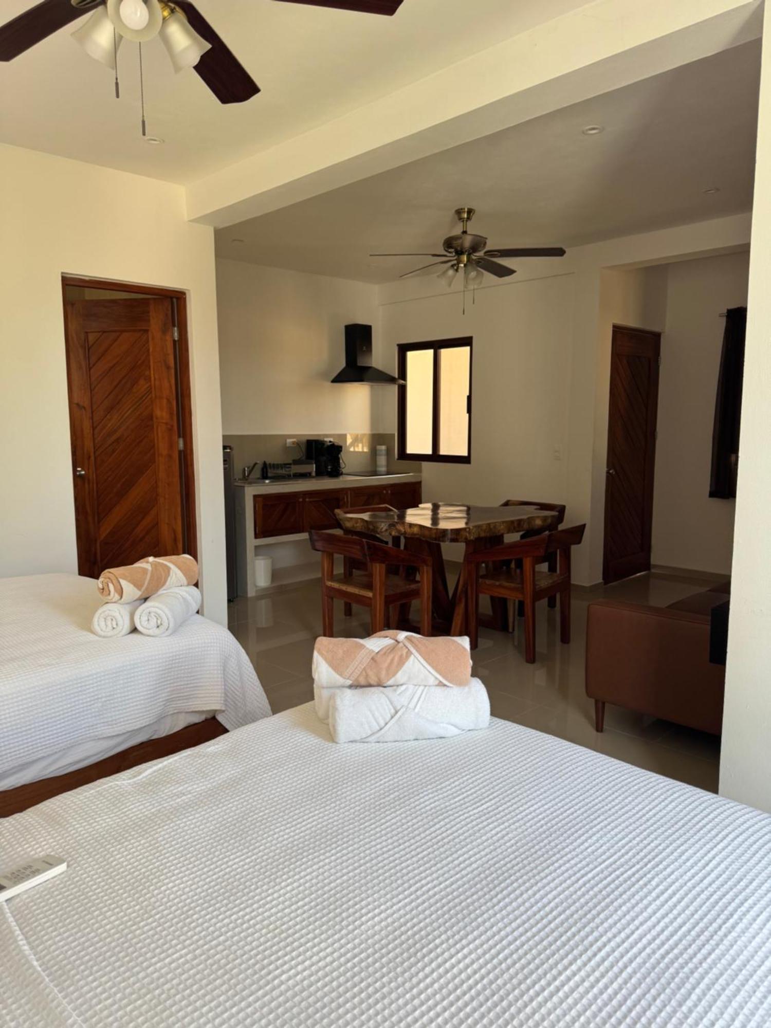 Mexhe Hotel Эль-Куйо Экстерьер фото