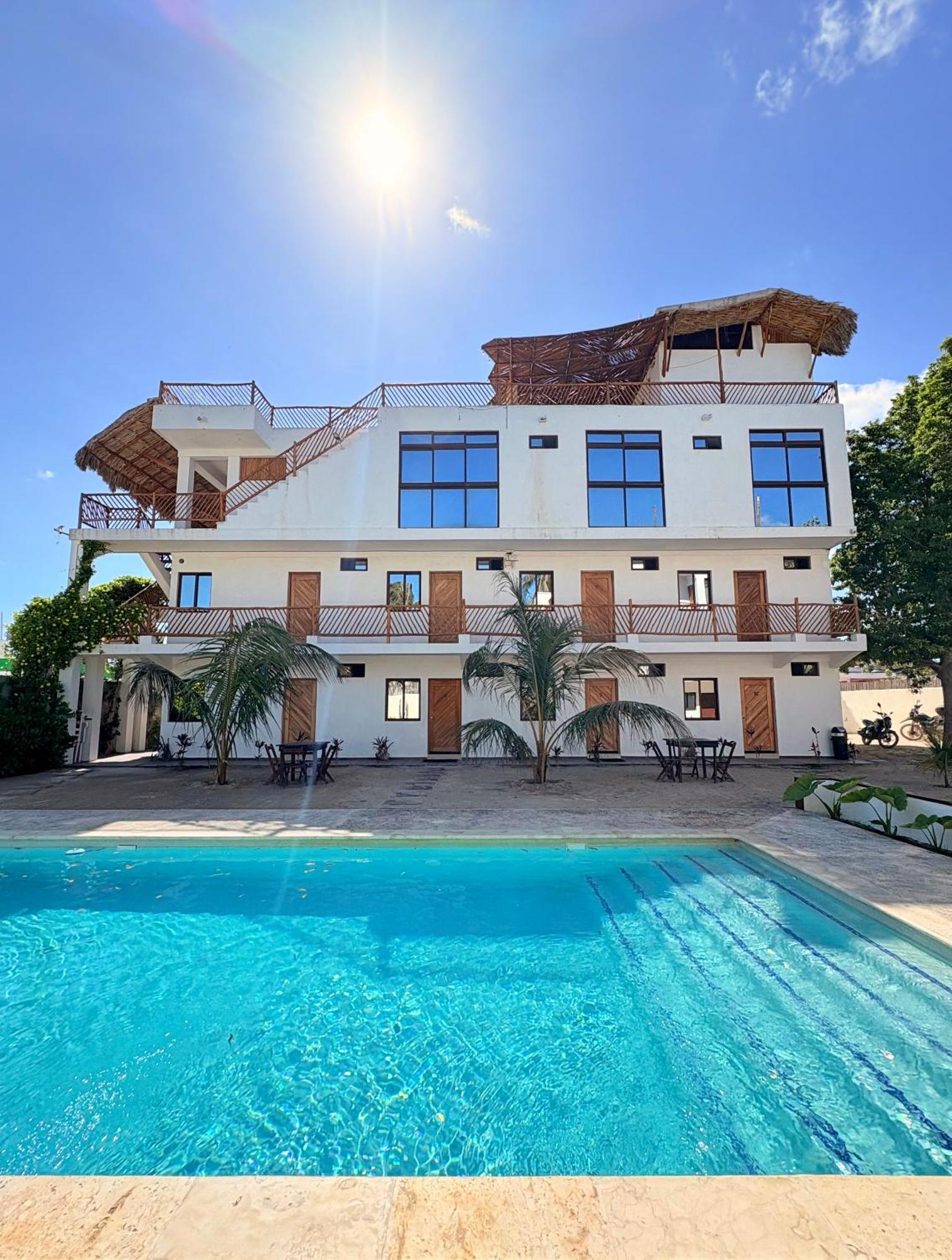 Mexhe Hotel Эль-Куйо Экстерьер фото